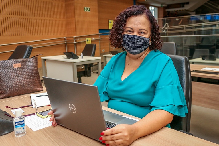 Em debate sobre enfrentamento da pandemia, participantes criticam propostas de transformar Educação em serviço essencial