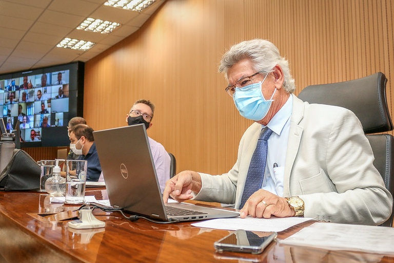 Zé Carlos solicita suspensão da interrupção de energia à CPFL e do pagamento da taxa de publicidade à Setec