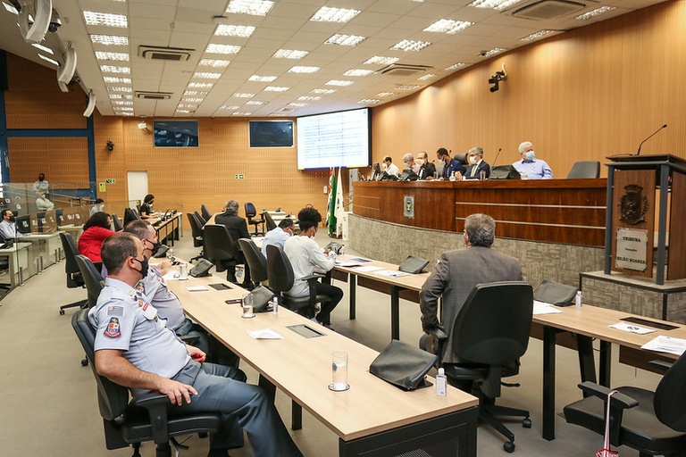 Câmara debate por mais de três horas e meia o Plano Plurianual para os próximos quatro anos