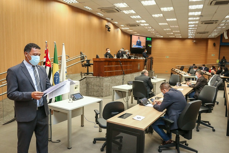 Vereadores aprovam - em 1ª análise – colocação de câmeras em pontos do BRT e placas em patrimônios históricos