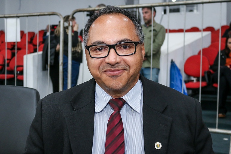 Moção de Cecílio Santos pede ao Congresso Nacional prorrogação da Lei de Cotas nas universidades públicas