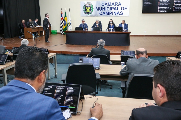 Por unanimidade e em votação definitiva, vereadores aprovam prêmio por superação de meta a servidores da Secretaria Municipal de Finanças