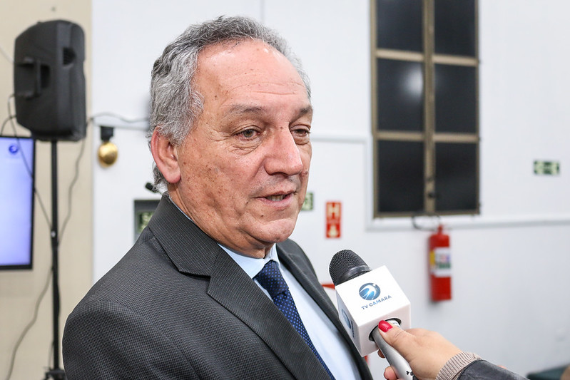 Projeto de Luiz Rossini obriga a Prefeitura a instalar banheiros químicos nos pontos finais das linhas do transporte coletivo