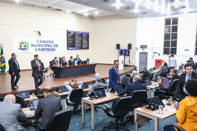 Vereadores aprovam em definitivo o direito das pessoas com sequelas graves de queimaduras a receber assistência para promover sua reinserção social