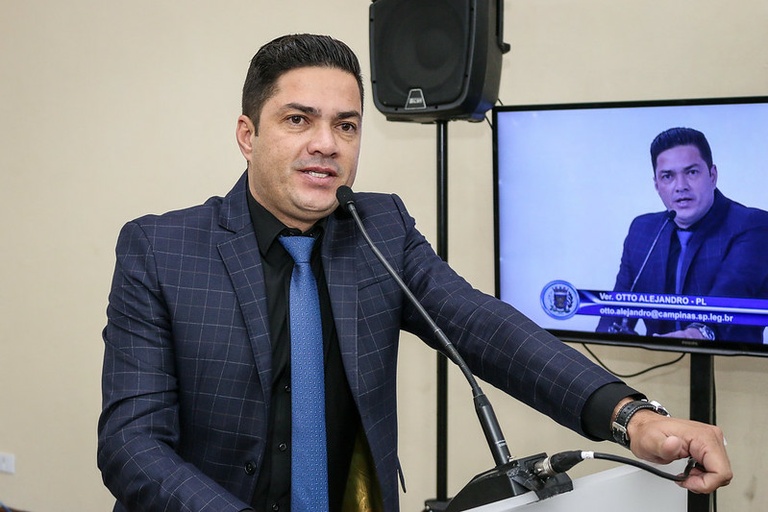 Otto Alejandro demanda cessão de área no DIC V ao Corpo de Bombeiros
