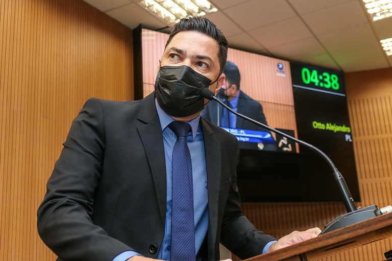 Otto Alejandro pede construção de uma nova ponte ao lado do centro de saúde do Dic 1
