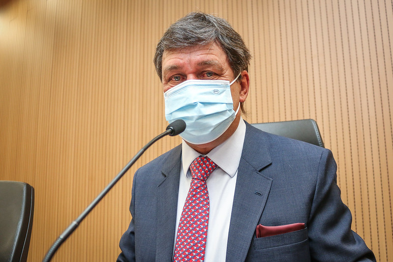 Projeto de Luiz Cirilo obriga a Emdec justificar publicamente a instalação de cada ponto de radar na cidade