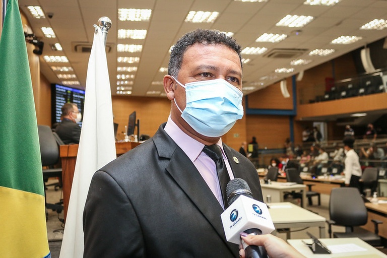 Permínio Monteiro apela a governo do Estado para que agilize vacinação contra Covid das crianças de cinco a onze anos