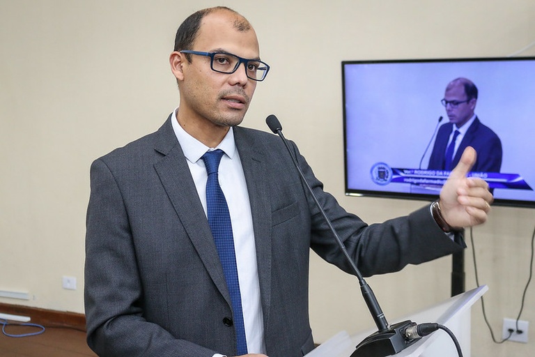Rodrigo da Farmadic solicita implantação de ciclovia no Jardim São Judas Tadeu, no Jardim Uruguai e no Colina das Nascentes, no distrito do Ouro Verde