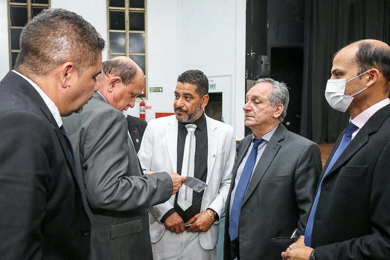 Câmara analisa nesta segunda (13) projeto que reserva de 30% das vagas de estágio na administração pública para pessoas negras