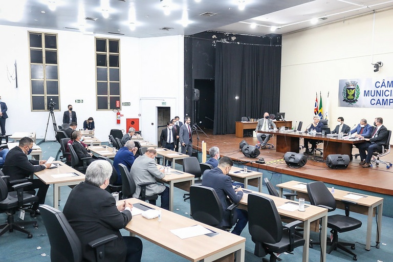 Câmara realiza duas reuniões extraordinárias na manhã desta quarta (29) para votar reajuste dos servidores públicos municipais e prêmio por metas na Secretaria de Finanças
