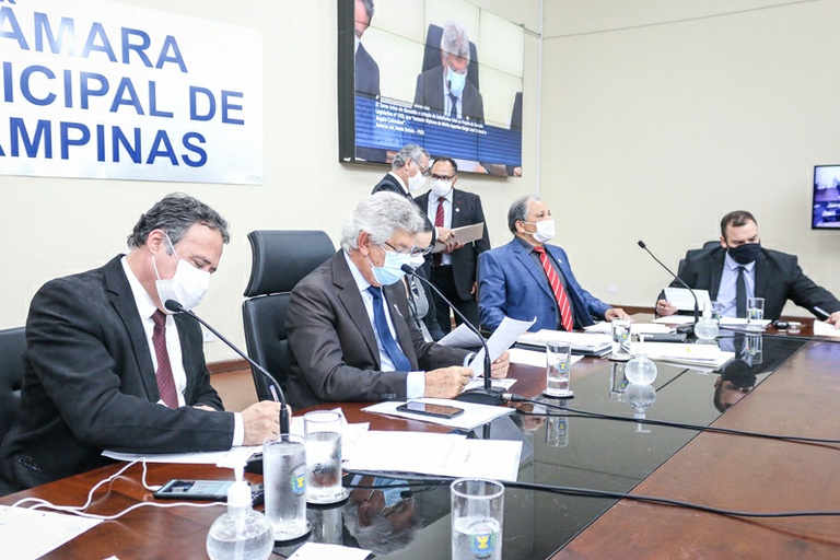 Nesta quarta-feira (15), Câmara vota – em 1ª análise – proposta que dá poder a advogados para atestar autenticidade de cópias de documentos em procedimentos administrativos do município