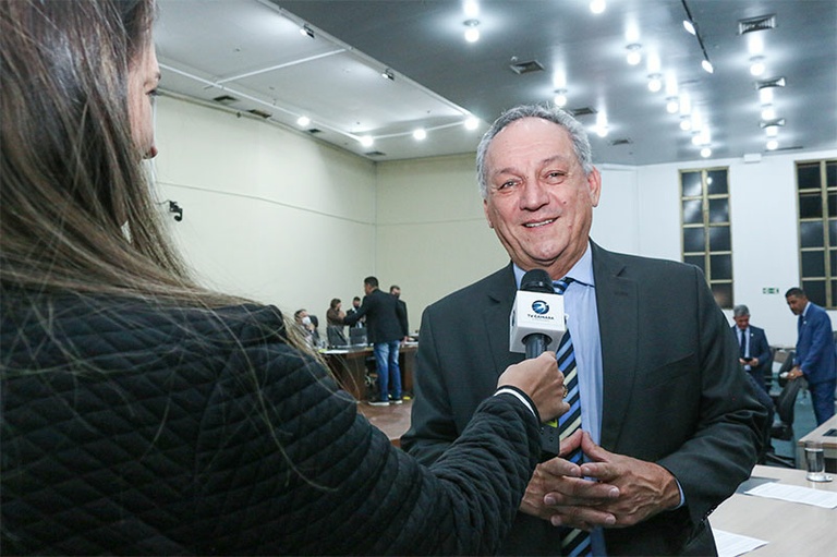 Luiz Rossini e Débora Palermo solicitam ao governo de SP para acelerar as medidas para construção de uma unidade do Restaurante Bom Prato próximo ao HC da Unicamp