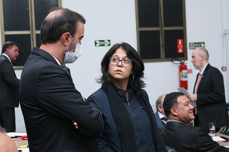 Mariana Conti consegue assinaturas e CPI Antifascista avança na Câmara de Campinas