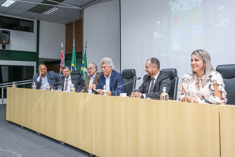 Parlamento da RMC se reúne com o presidente do TCE para analisar e discutir boas práticas administrativas na gestão das Câmaras Municipais