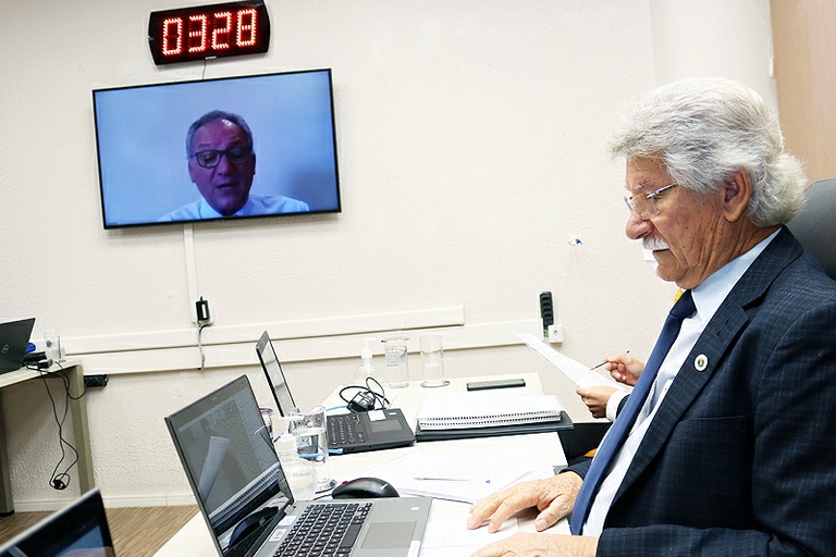 Vereadores aprovam, em definitivo, a criação do Programa Mais Árvores, Mais Qualidade de Vida;  uso facultativo de máscaras para menores de 12 anos passa em 1ª análise