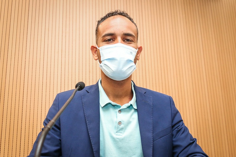 Higor Diego comemora chegada do novo cartão Nutrir, ação que defendeu em indicação