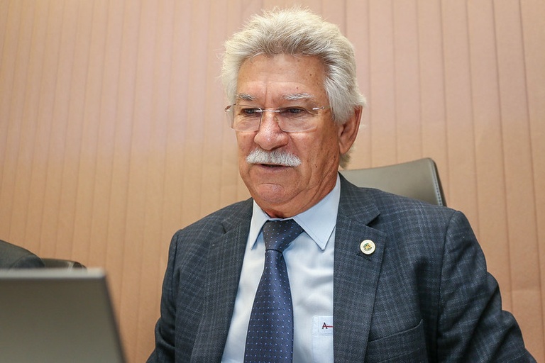 Presidência determina dispensa da obrigatoriedade do uso de máscaras nas dependências da Câmara