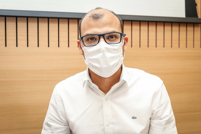 Rodrigo da Farmadic solicita à Prefeitura implantação de aplicativo para usuário do SUS realizar agendamento de consultas e exames nos postos de saúde