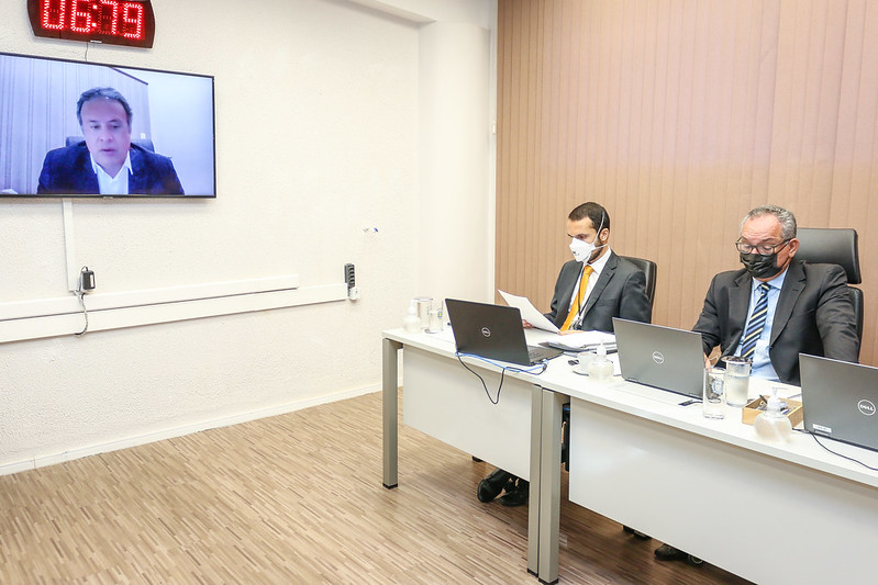 Vereadores aprovam o mérito do projeto que obriga a manutenção de dispositivos de álcool em gel nas escolas de Campinas
