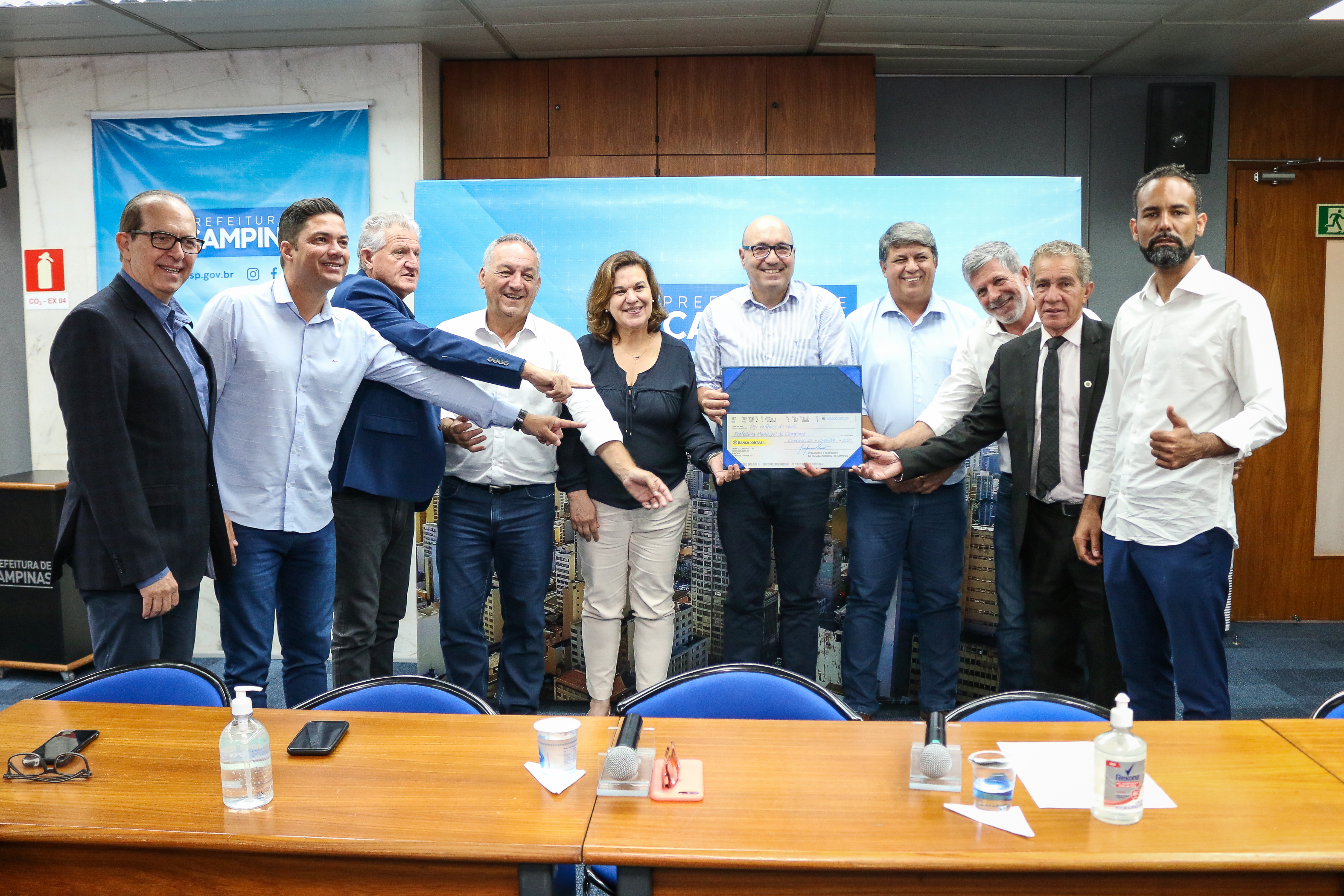 Câmara doa R$ 10 milhões do próprio orçamento para Prefeitura investir na cidade; Debora Palermo pede foco à Saúde e à Maternidade