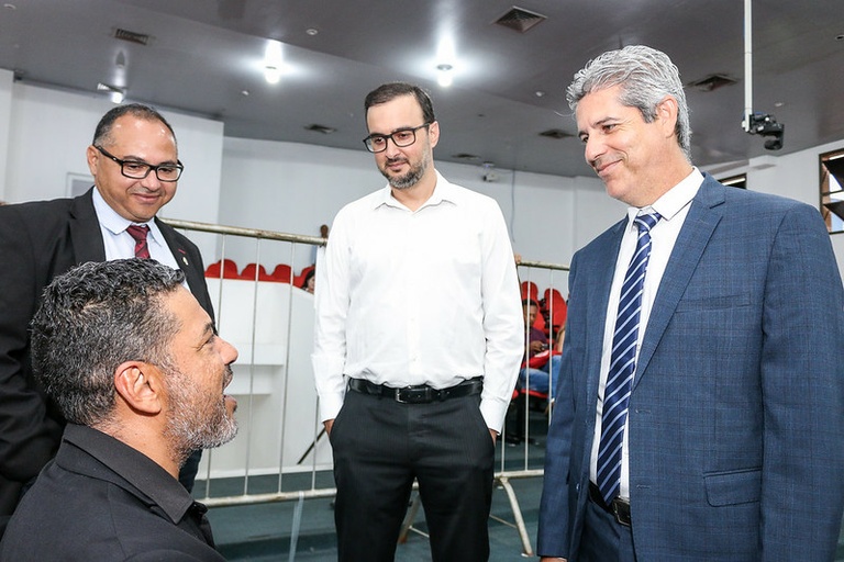 Câmara aprova, em análise final, PLC que cria o Projeto Mãos à Obra, autorizando parcerias entre público e sociedade para executar obras de interesse coletivo