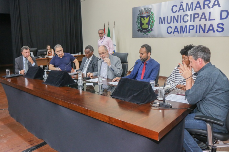 CPI para apurar supostas cobranças de vantagens indevidas ouvirá diretor do Grupo Mais e Marcelo Silva na quarta (26); comissão pedirá afastamento do presidente licenciado ao MP