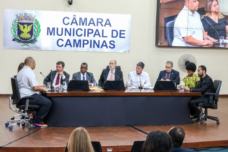 Depoimento de diretor do Grupo Mais dura 4h30 e CPI para apurar supostas cobranças de vantagens indevidas na Câmara adia para terça (01) oitiva de Marcelo Silva