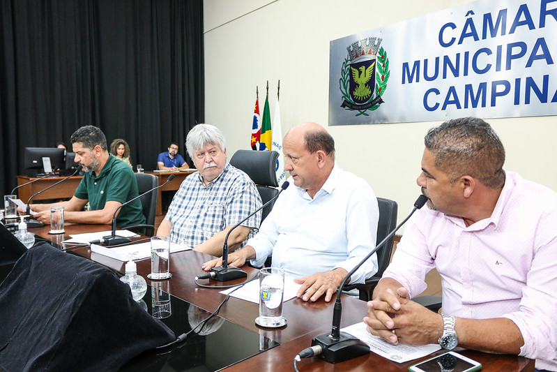 Em primeiro encontro, Comissão Especial de Estudos para averiguar processos licitados e contratos vigentes da Câmara define relatoria e encaminha pedidos à presidência