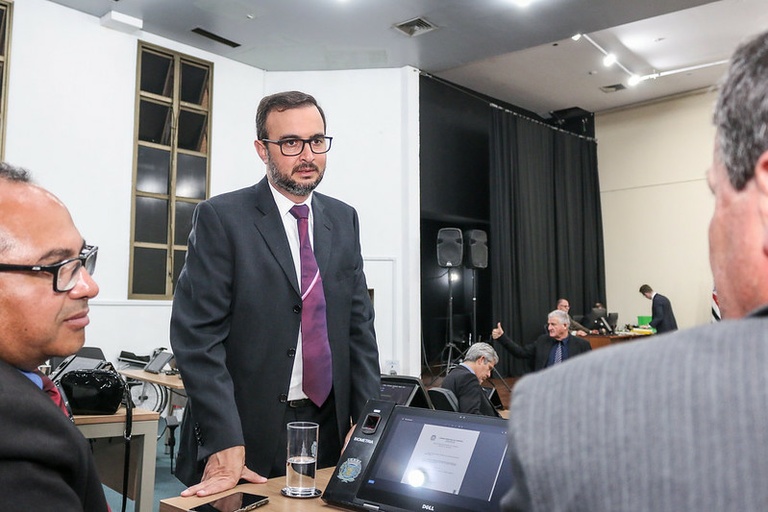 Onze vereadores, de sete diferentes partidos, pedem Passe Livre no transporte municipal no dia da eleição