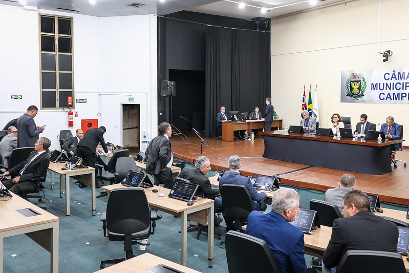 Vereadores aprovam em primeiro turno prazo indeterminado dos laudos que atestam o Transtorno do Espectro Autista, Programa Socioambiental e Comitês de Resolução de Disputas