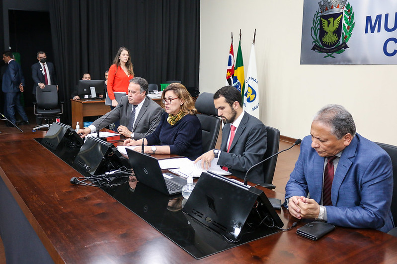Câmara analisa nesta quarta (28) projeto que proíbe a inauguração de obras públicas inacabadas ou que não possam ser utilizadas pela população; Debora Palermo comandará os trabalhos