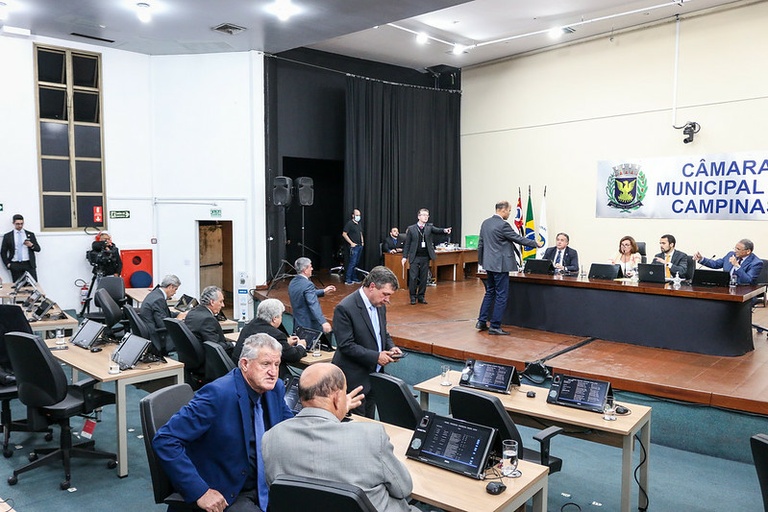 Câmara analisa nesta segunda (03) prazo indeterminado dos laudos que atestam o Transtorno do Espectro Autista e Programa de Responsabilidade Socioambiental