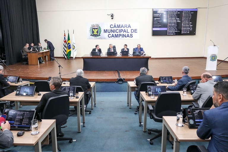 Câmara vota nesta quarta (21), em análise final, criação de 275 cargos na Educação e PL que veta nomeação de condenados por feminicídio ou crimes contra mulheres