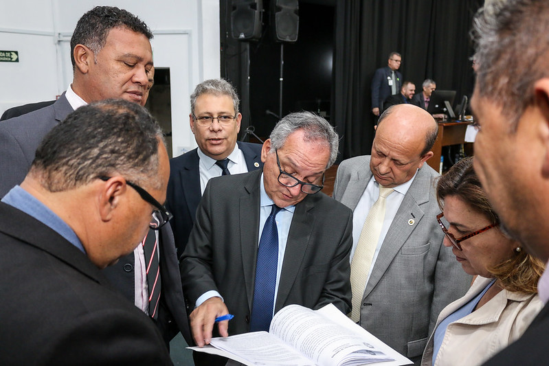 Vereadores aprovam em segundo turno alteração no IPTU de galpões e aumento de capital da Cohab