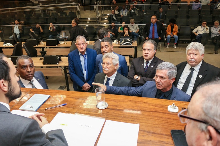 Leitura de Relatório de CPI se estende até o final da Reunião Ordinária e deverá ser retomada na próxima quarta-feira (3/5)