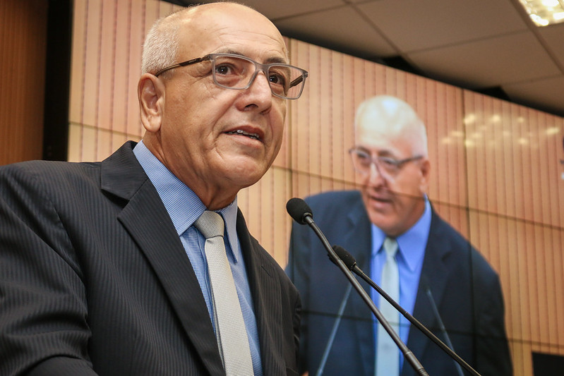 Rubens Gás demanda, à prefeitura, instalação de cercas elétricas e porta com detector de metal em todas as escolas municipais