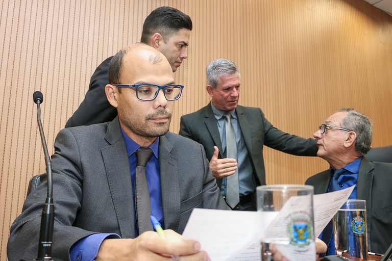 Câmara vota, em definitivo, Projeto de Lei que obriga empresas de ônibus a disponibilizar pagamento de passagem com cartão de débito ou crédito