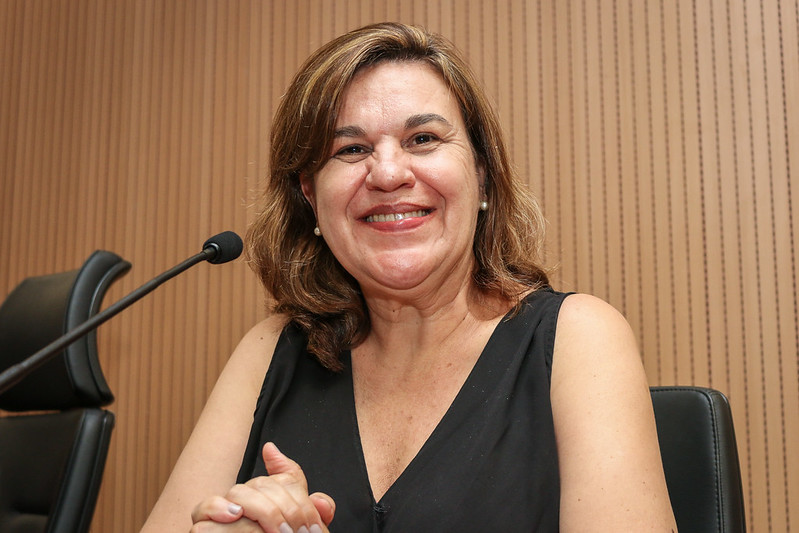 Debora Palermo oficializa filiação ao PL: legenda passa a ter cinco vereadores e, ao lado do PSB, tem maior bancada da Casa