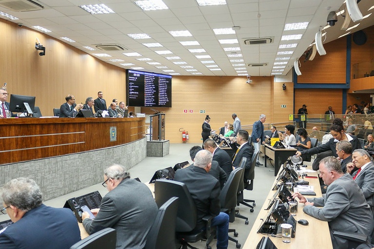 Câmara vota, em definitivo, Projeto de Lei que determina pagamento de bônus a servidores da Educação de Campinas