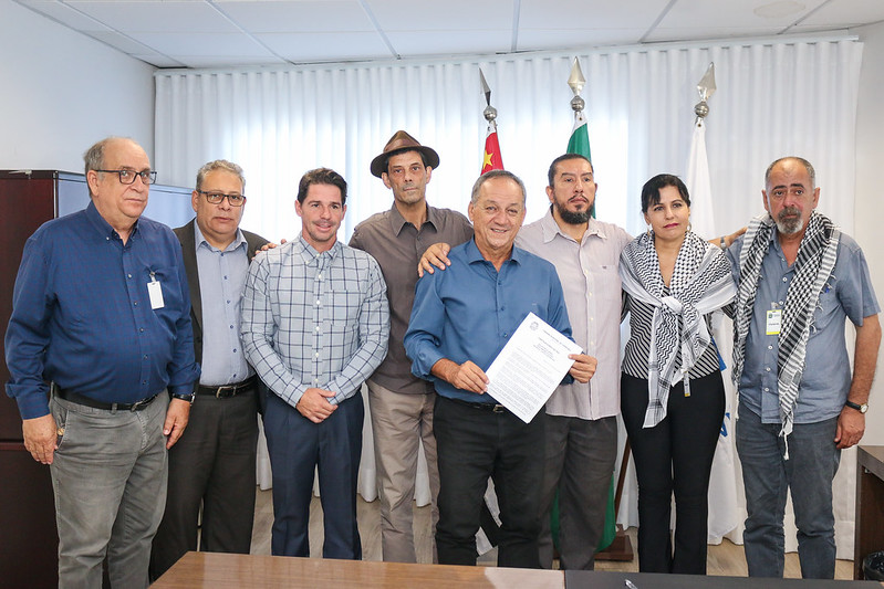 Em encontro histórico,  representantes das comunidades muçulmana e judaica assinam na Câmara Carta de Acordo de Paz; ação pede fim do conflito entre Israel e Palestina
