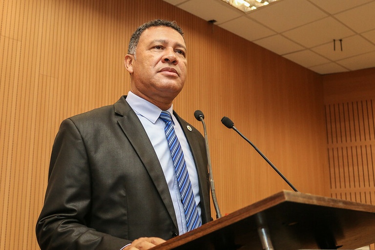 Abandono: Permínio Monteiro requer informações sobre Centro Dia do Idoso, no Jardim Icaraí, parado há dois anos