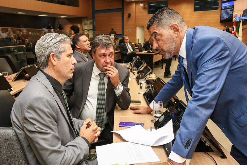 Em votação inicial, Câmara aprova parcerias entre entidades e Cohab para projetos habitacionais de interesse social e cessão de espaços para banheiros de motoristas de ônibus
