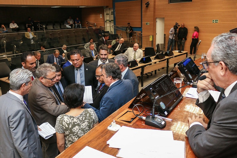 Manifestações de solidariedade às vítimas da tragédia do Litoral Norte marcam sessão desta quarta (22)