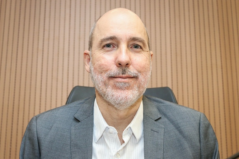 Paulo Gaspar demanda poda de árvores localizadas em entidades assistenciais à Prefeitura