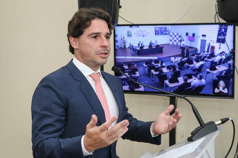 Marcelo Silva protocola Projeto de Lei que obriga Prefeitura a manter ambulância e bombeiro em parques com grande circulação de público