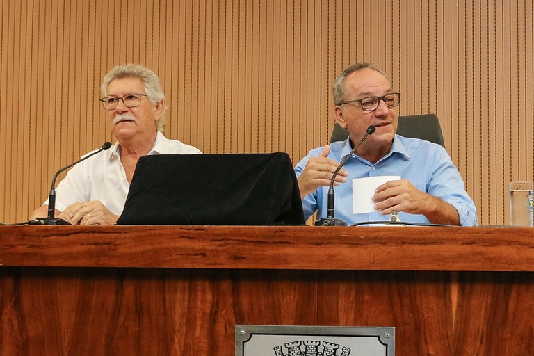 Luiz Rossini e Zé Carlos entregam Diploma de Mérito “Herbert de Souza – Betinho” a pessoas que se destacaram na área do voluntariado
