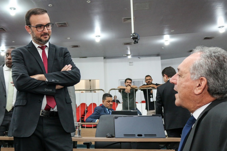 Gustavo Petta e Luiz Rossini prestam homenagem a presidente do Sindicato dos Enfermeiros do Estado de São Paulo