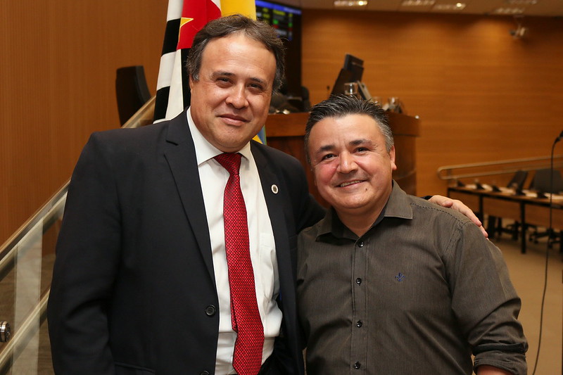 Professor Alberto assume secretaria municipal e Edvaldo Cabelo será o primeiro suplente a atuar como vereador na Legislatura 2021-2024