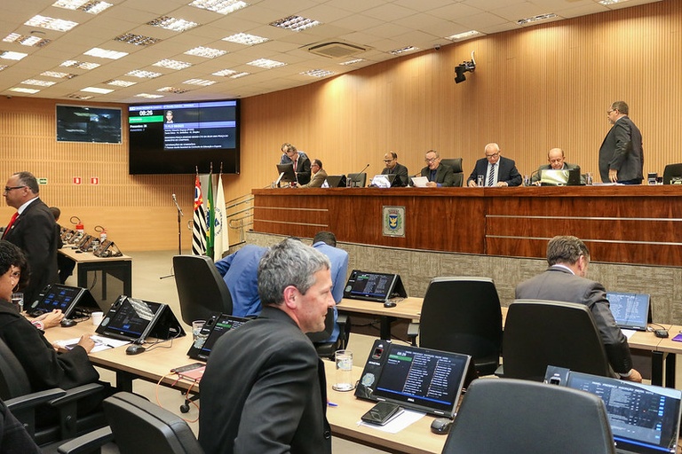 Câmara vota, em análise inicial, Projeto de Lei que cria o Bolsa Esporte Municipal (BEM), com valor total de meio milhão de reais reservados a atletas, paratletas, técnicos e guias paradesportivos